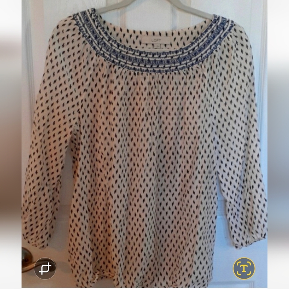 Ann Taylor Loft Silk Blend Embroidered women's boho peasant top size Medium